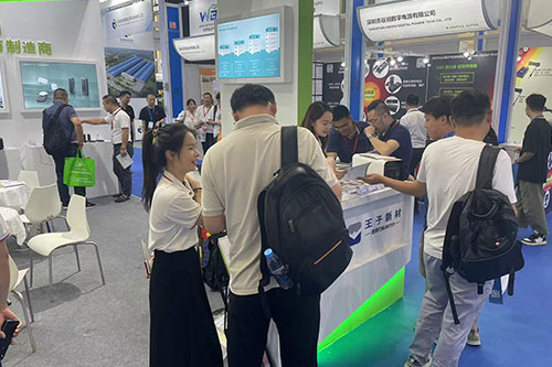 Participate in energy storage exhibition